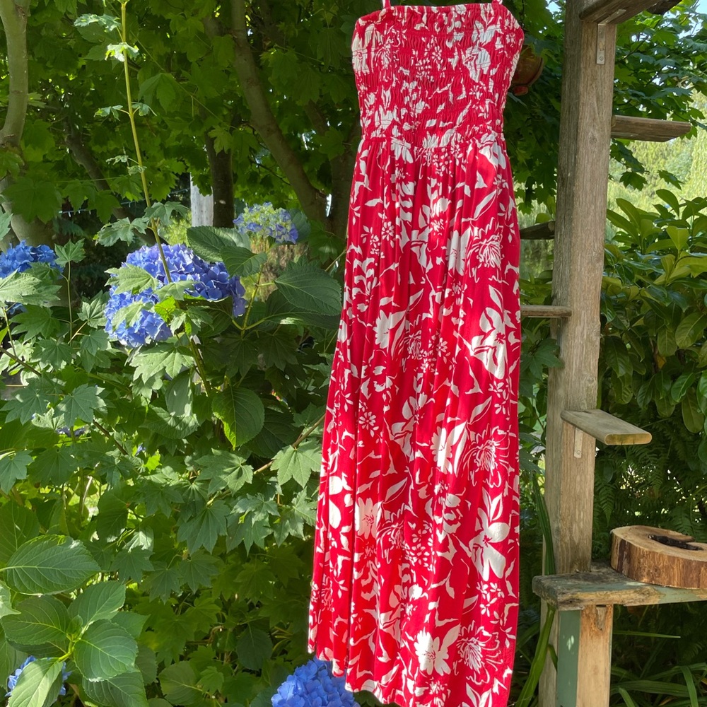 Old Navy Red and White Floral dress